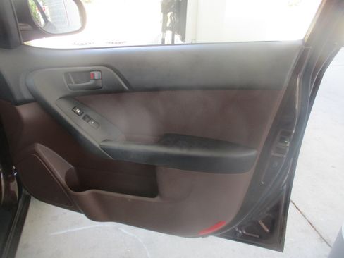 Used 2010 Kia Forte EX image 17