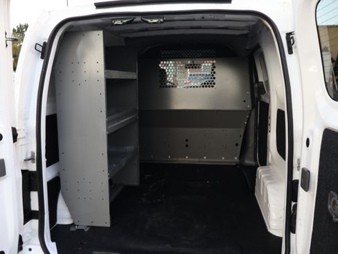 Used 2019 Nissan NV200 SV image 31