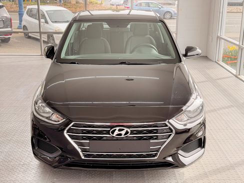 Used 2020 Hyundai Accent SE image 2