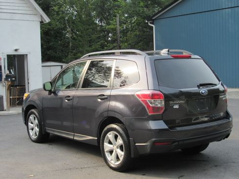 Used 2016 Subaru Forester 2.5i Premium AWD/4WD image 7