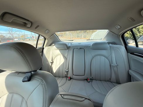 Used 2007 Buick Lucerne CXL image 25