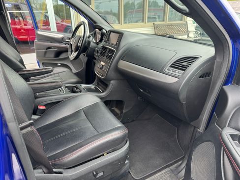Used 2019 Dodge Grand Caravan GT FWD image 15