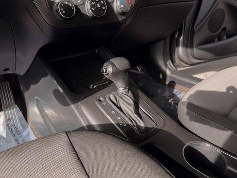 Used 2016 Kia Forte EX image 12