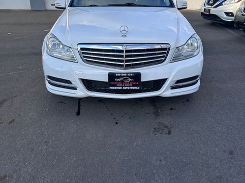 Used 2013 Mercedes-Benz C 300 image 4