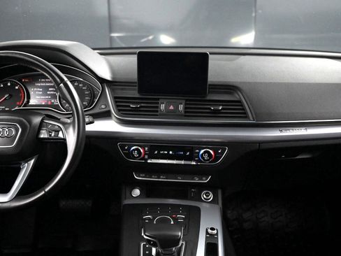 Used 2020 Audi Q5 2.0T Premium image 17