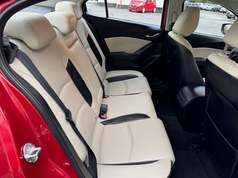 Used 2014 MAZDA MAZDA3 s Grand Touring image 12