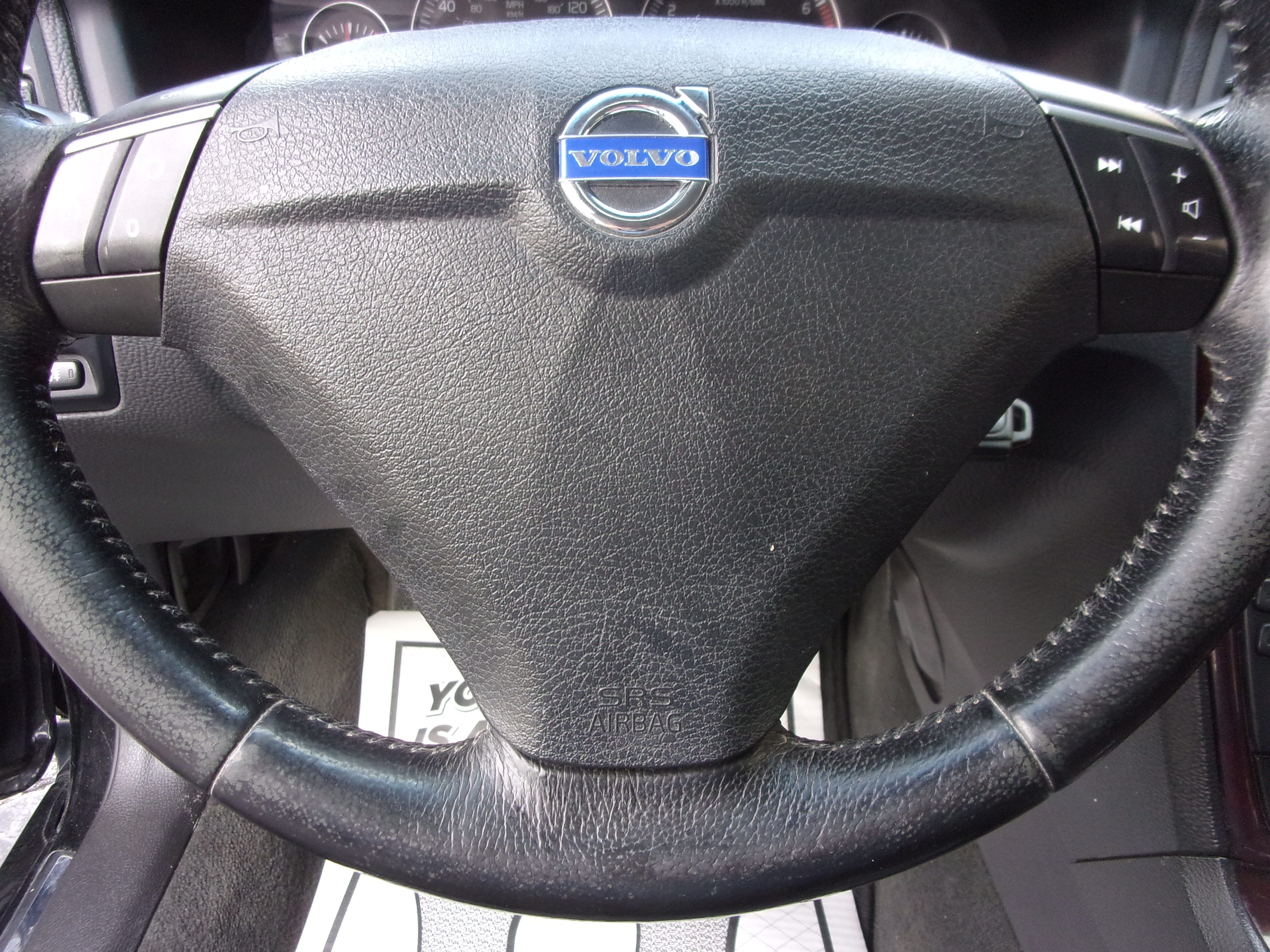 Used 2008 Volvo S60 2.5T Sedan 4D FWD image 11