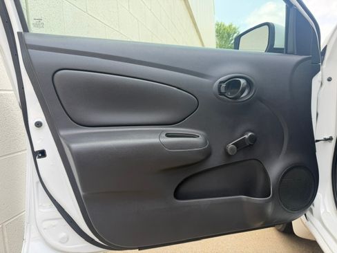 Used 2018 Nissan Versa S Plus FWD image 9