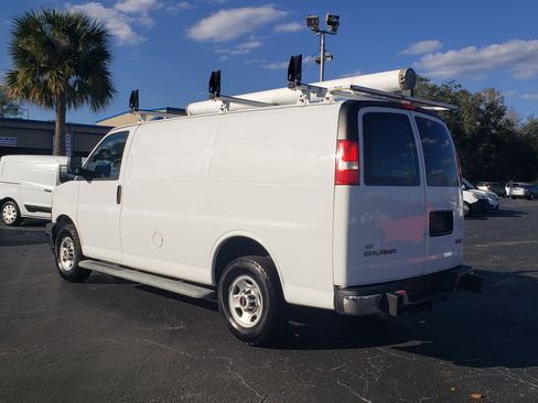 Used 2020 GMC Savana 2500 image 3