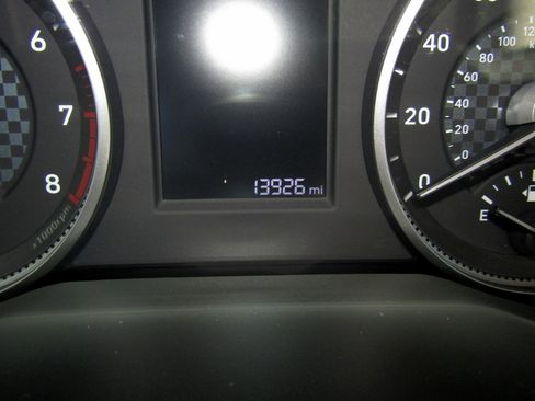 Used 2019 Hyundai Elantra SE image 19