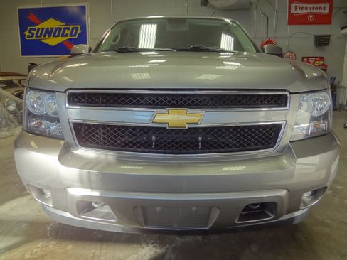 Used 2012 Chevrolet Tahoe LS image 2