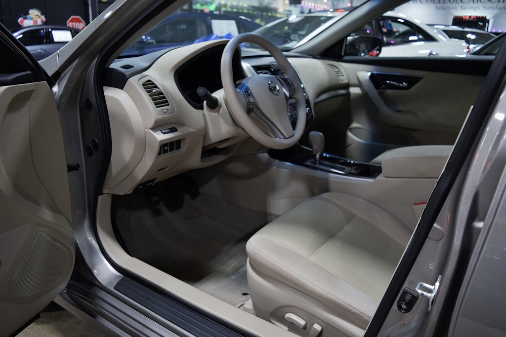 Used 2014 Nissan Altima 2.5 S Sedan FWD image 15