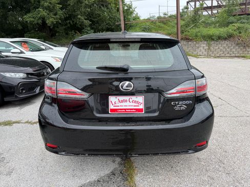 Used 2012 Lexus CT 200h UNAVAIL FWD image 3