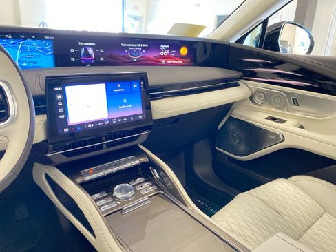 New 2026 Lincoln Nautilus Black Label AWD/4WD image 12