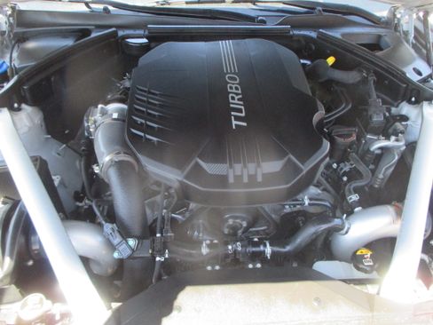 Used 2019 Genesis G70 3.3T Advanced image 18