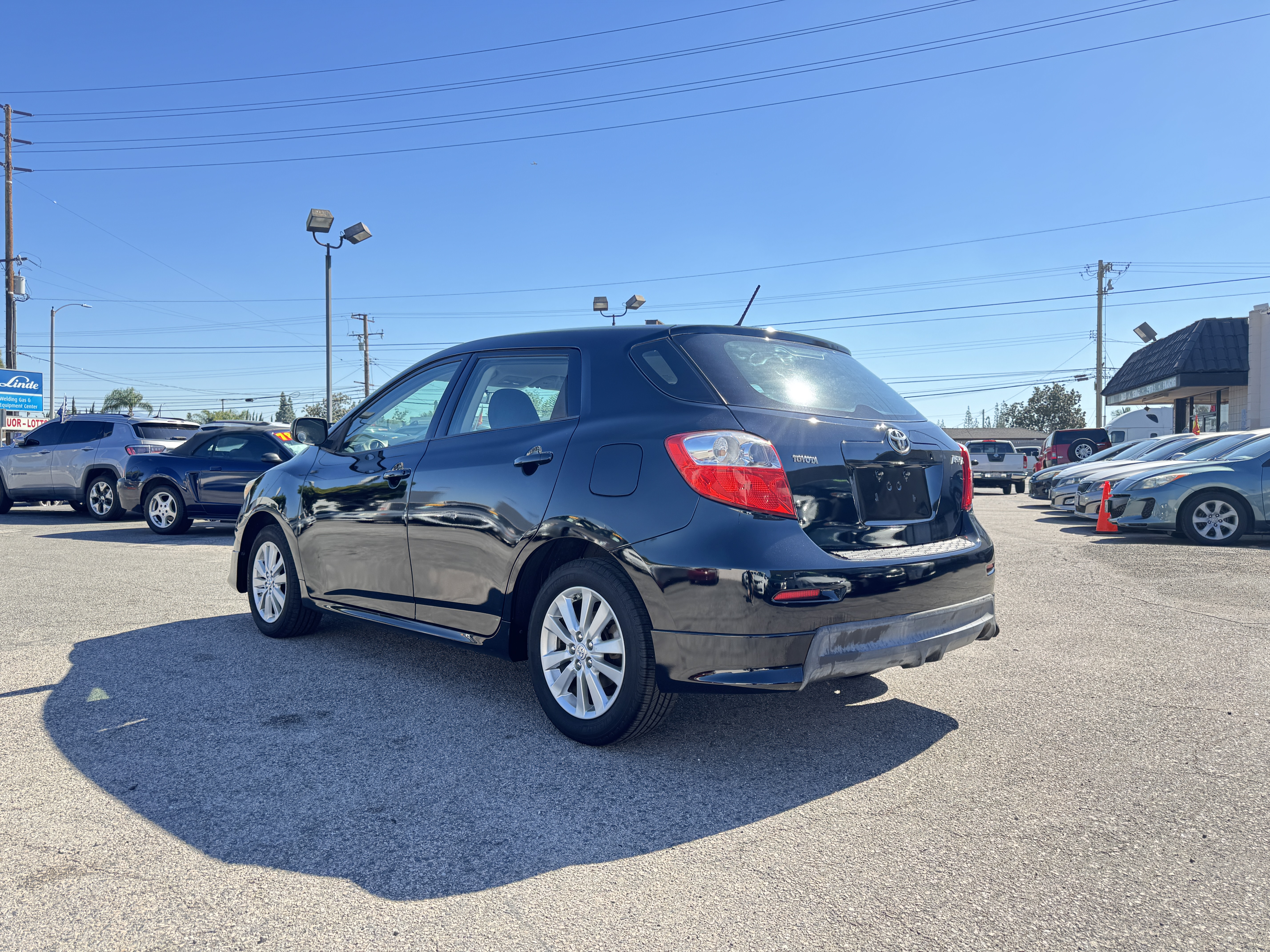 Used 2010 Toyota Matrix Sport Wagon 4D FWD image 5