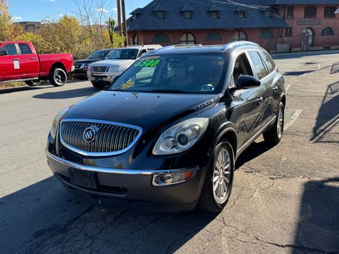 Used 2012 Buick Enclave Leather image 2