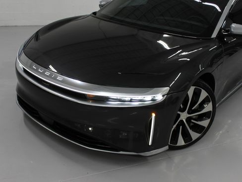 Used 2023 Lucid Air Grand Touring image 4