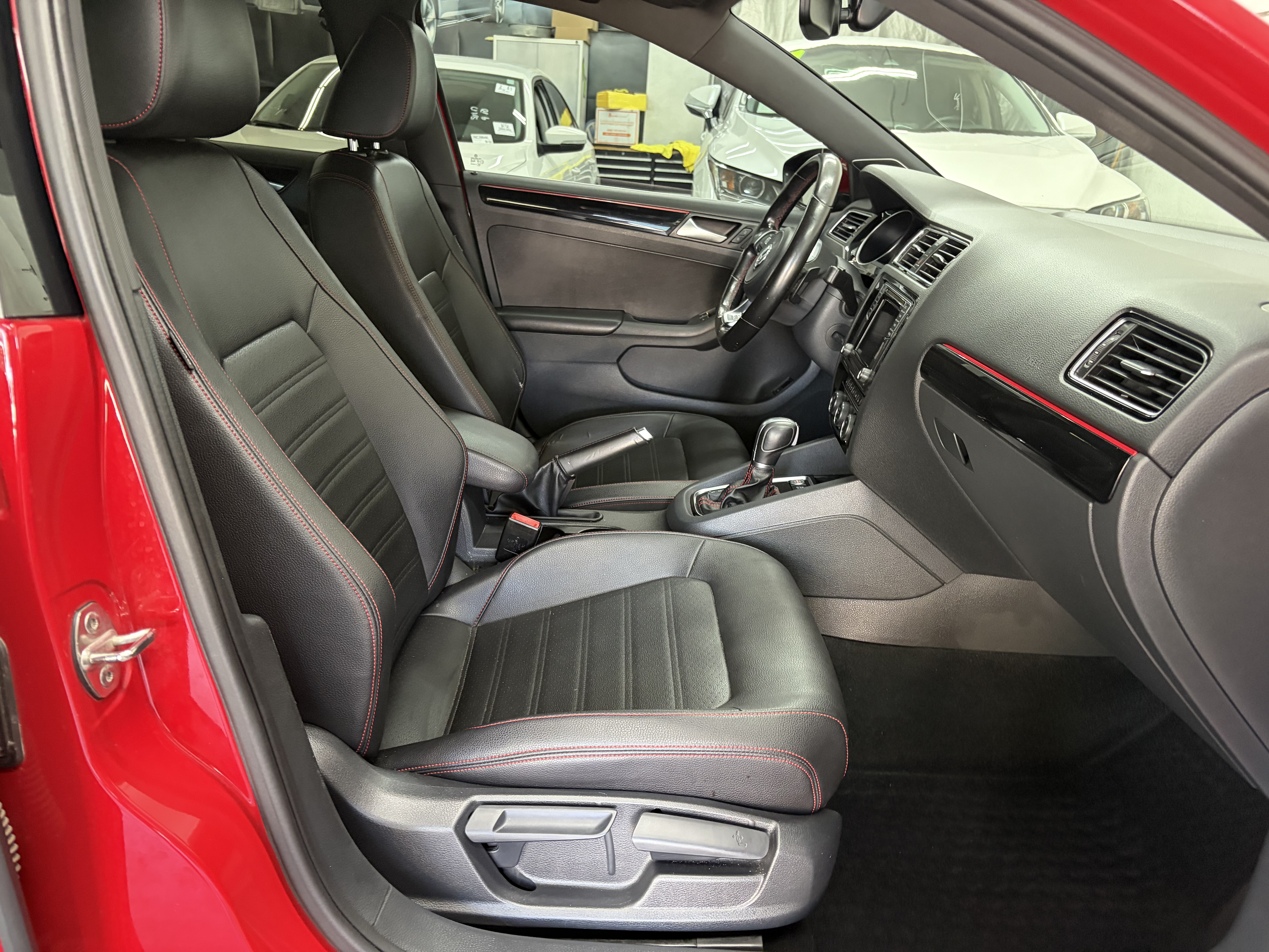 Used 2017 Volkswagen Jetta GLI SE Sedan FWD image 15