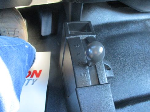 Used 2019 Chevrolet Silverado 1500 LD image 37