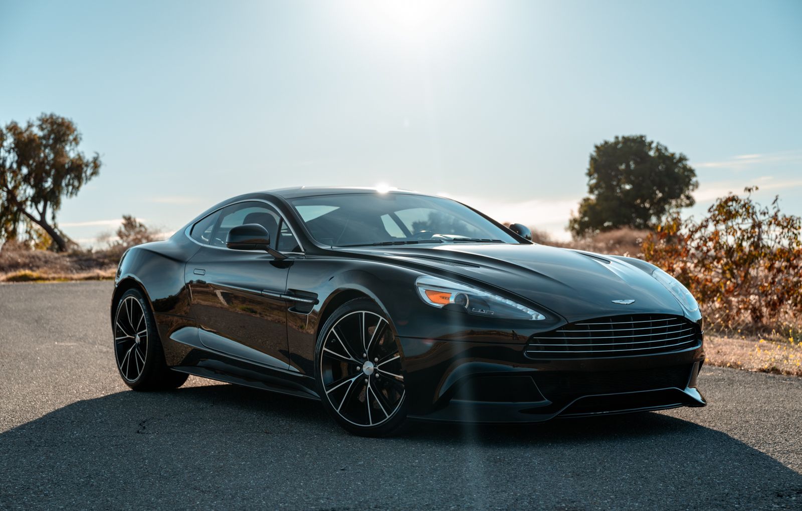 Used 2014 Aston Martin Vanquish Coupe RWD image 16