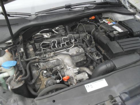 Used 2011 Volkswagen Jetta TDI SEL image 10