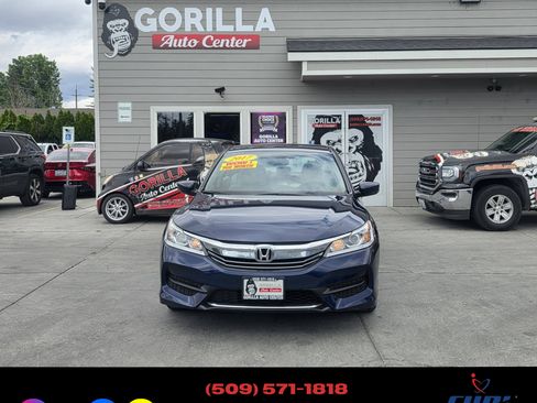 Used 2017 Honda Accord LX Sedan image 2