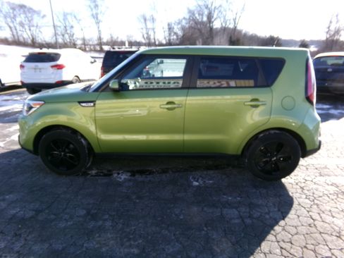 Used 2015 Kia Soul image 2