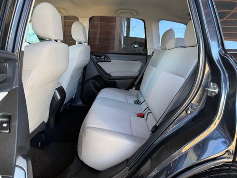 Used 2014 Subaru Forester 2.5i image 17