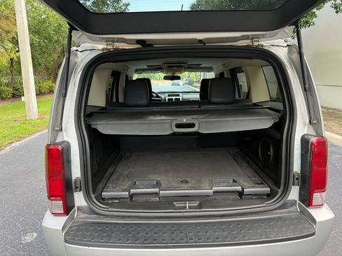 Used 2009 Dodge Nitro R/T image 13