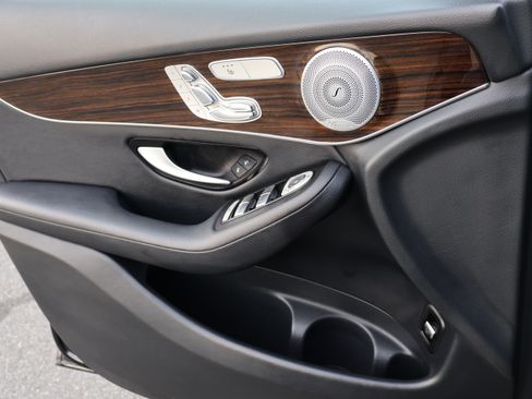 Used 2017 Mercedes-Benz GLC 300 image 21