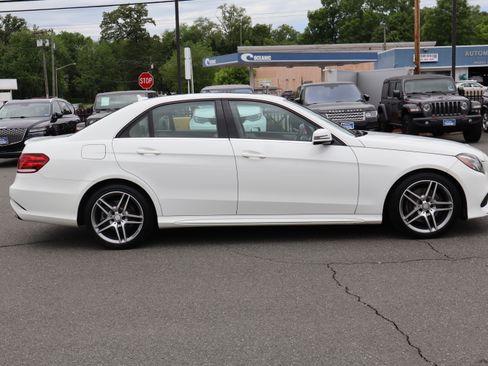 Used 2014 Mercedes-Benz E 350 4MATIC Sport image 9