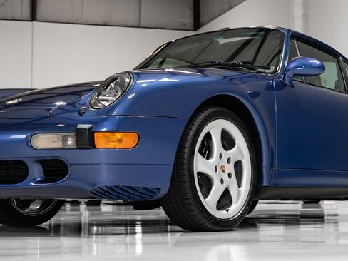Used 1998 Porsche 911 Carrera S image 31