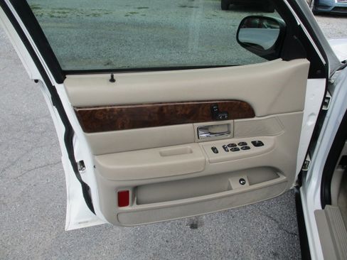 Used 2008 Mercury Grand Marquis LS image 14