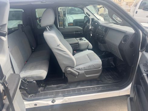 Used 2015 Ford F250 2WD SuperCab Super Duty image 13