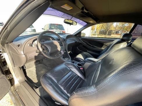 Used 2001 Ford Mustang GT Deluxe image 9