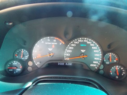 Used 1999 Chevrolet Corvette image 6