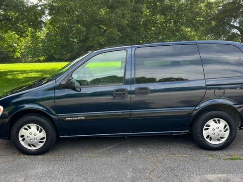 Used 2002 Chevrolet Venture LS FWD image 8