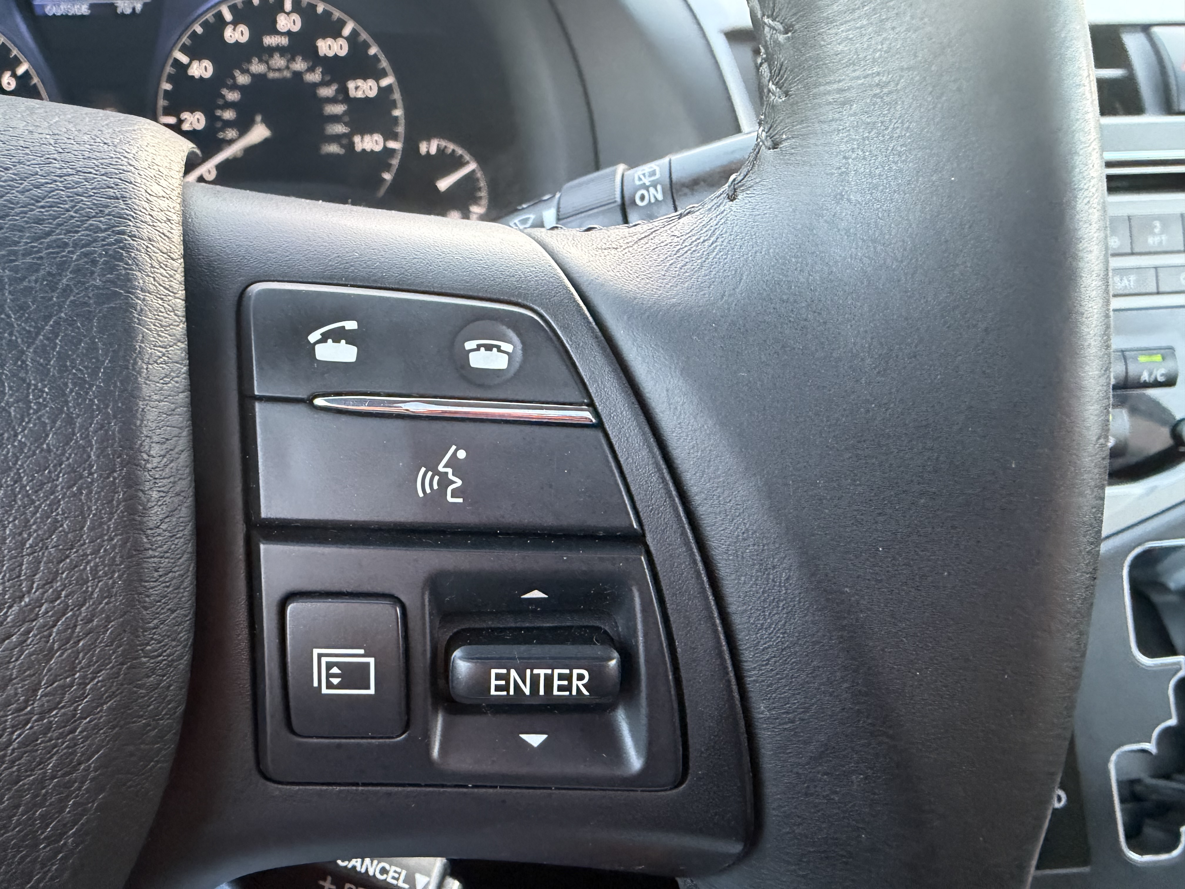 Used 2012 Lexus RX 350 FWD image 16