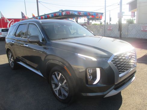 Used 2022 Hyundai Palisade Limited FWD image 17