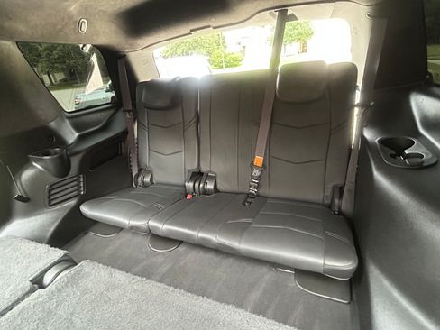 Used 2017 Cadillac Escalade 2WD Platinum image 37