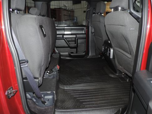 Used 2018 Ford F150 4x4 SuperCrew XLT image 29