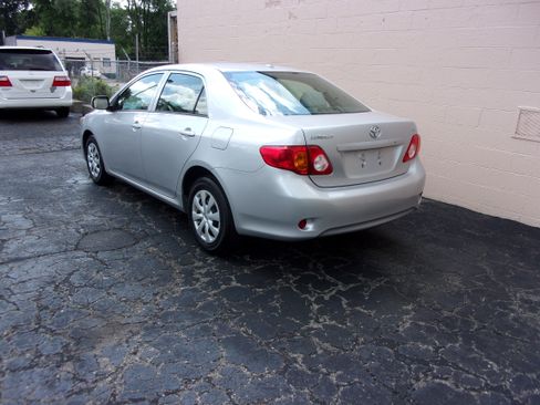 Used 2009 Toyota Corolla LE Sedan FWD image 6