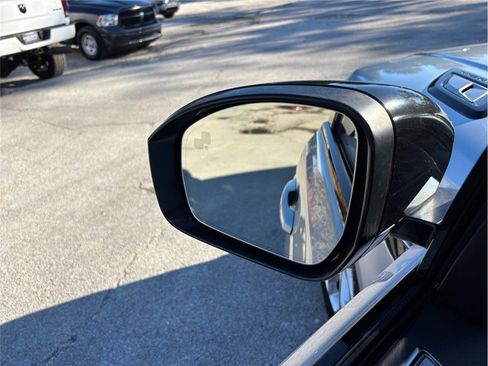 Used 2019 Land Rover Range Rover Sport HSE image 18