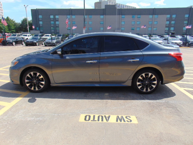 Used 2019 Nissan Sentra SR FWD image 5