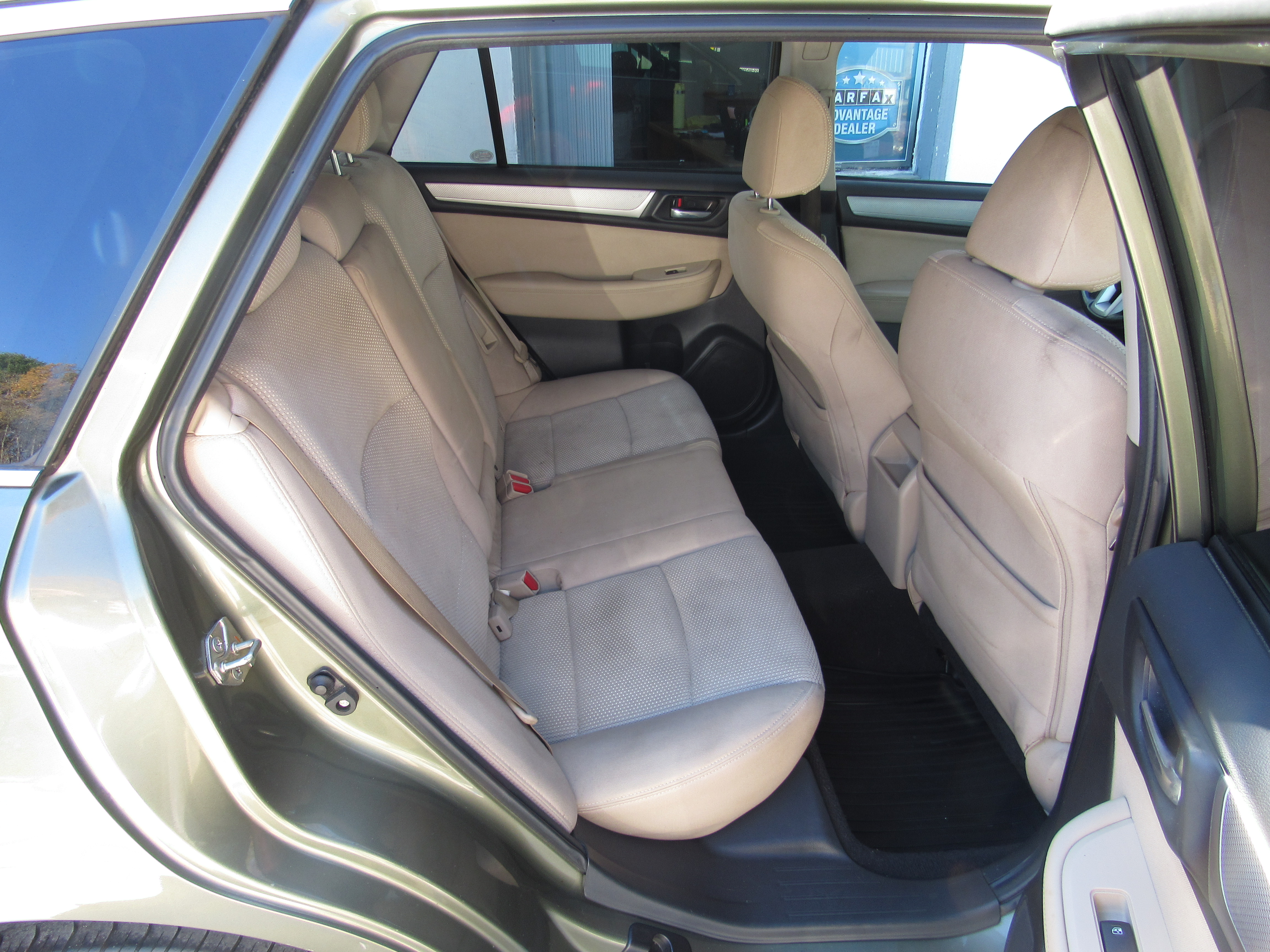 Used 2016 Subaru Outback 2.5i Premium AWD/4WD image 18