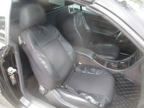 Used 2001 Mercedes-Benz CLK 320 image 14