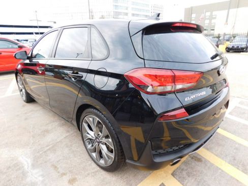 Used 2019 Hyundai Elantra GT N Line image 5