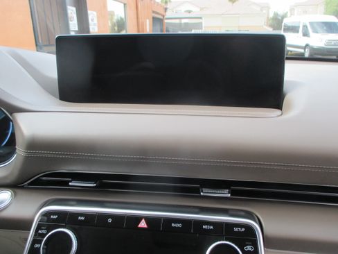Used 2023 Genesis GV80 AWD 3.5T image 5