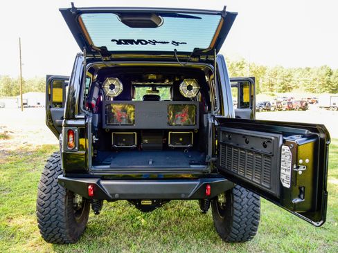 Used 2020 Jeep Wrangler Unlimited Rubicon 392 image 17